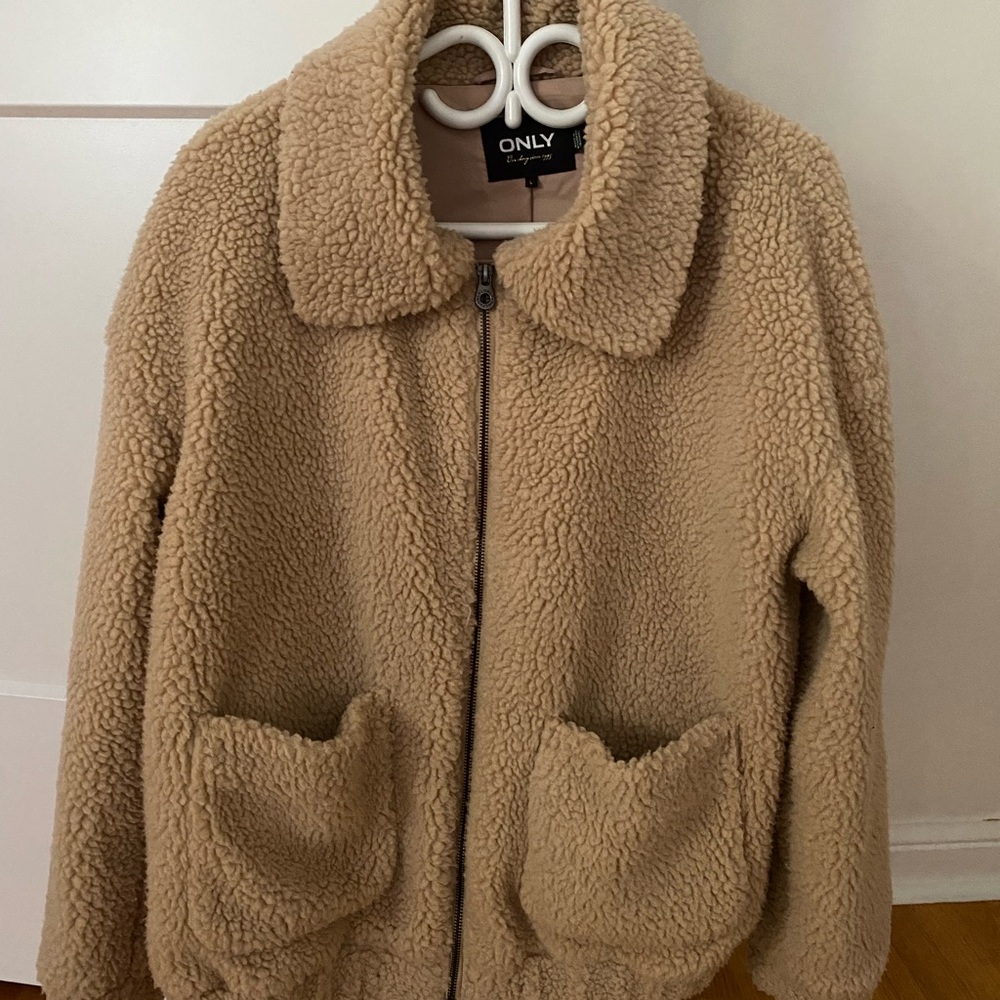 ‘Only’ teddy coat